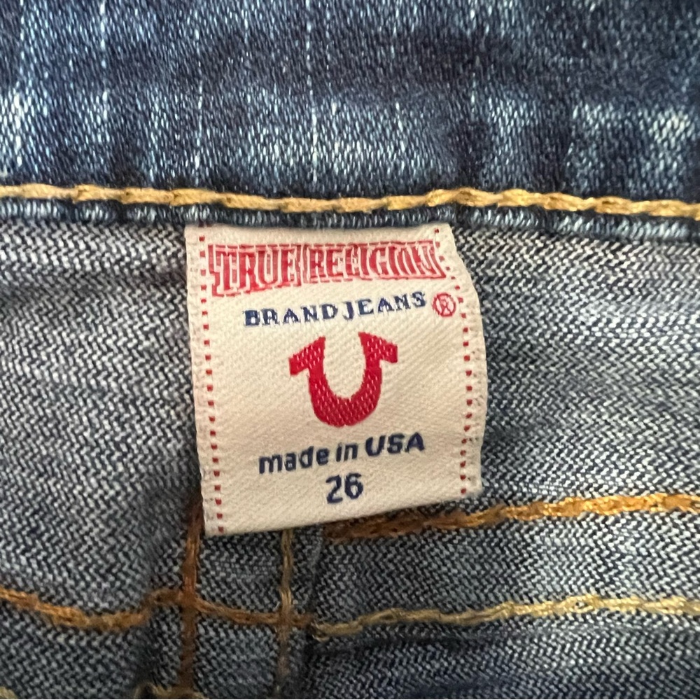 True Religion Western Medium Blue Straight Leg Jeans with Contrast Stitching - Picture 5 of 13